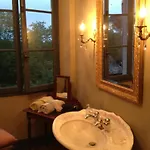 Couette-café Château De Baylac Bugnein