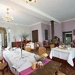 Château De Baylac Couette-café