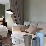 Couette-café Château De Baylac 4*