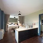 Château De Baylac 4* Bugnein