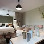 Château De Baylac 4*