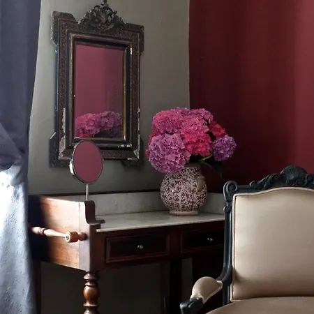 Chateau De Baylac 4* Bugnein