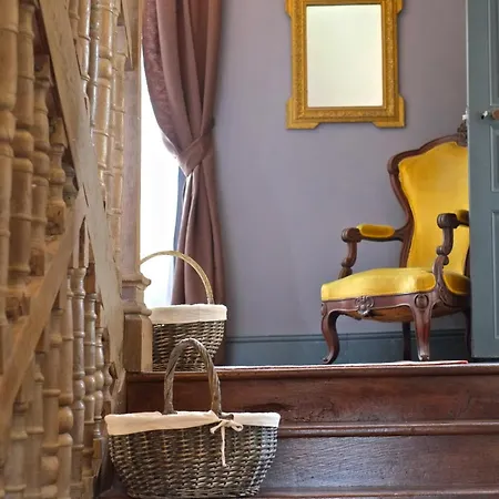 Chateau De Baylac 4*