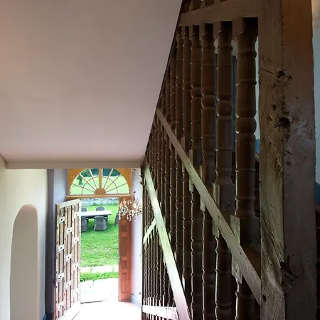 Chateau De Baylac Bed & Breakfast