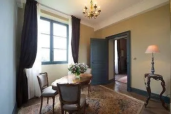 Chateau De Baylac Bed & Breakfast 4*