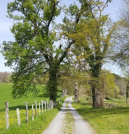 Chateau De Baylac فندق مبيت وإفطار 4*