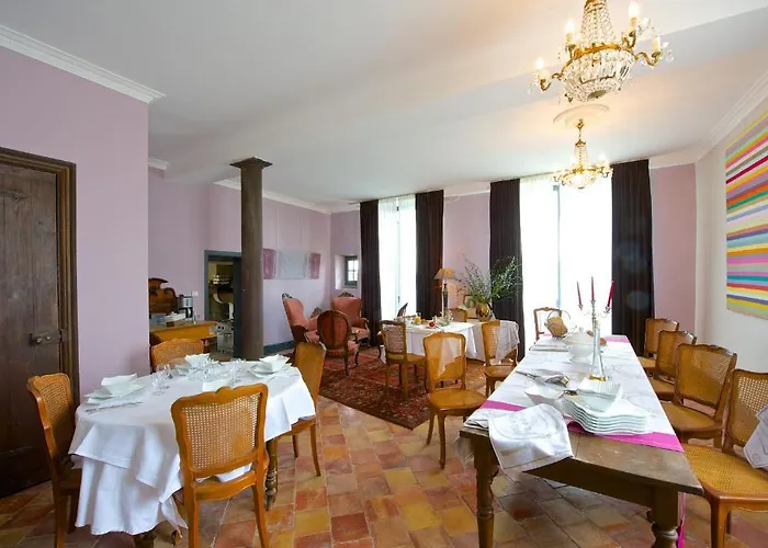 Chateau De Baylac Bugnein