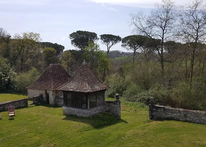 Chateau De Baylac Отель типа 