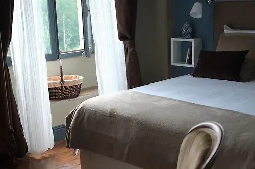 Chateau De Baylac 4*